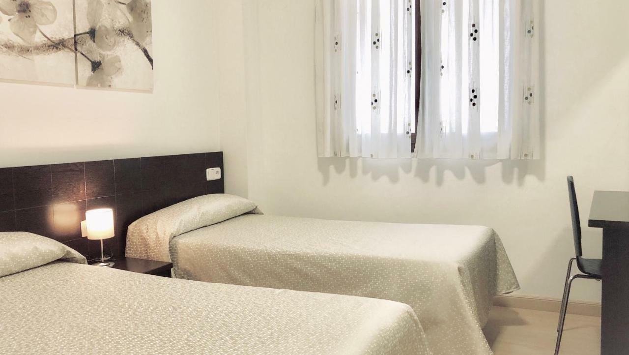 Hostal Granado Madrid Exterior photo